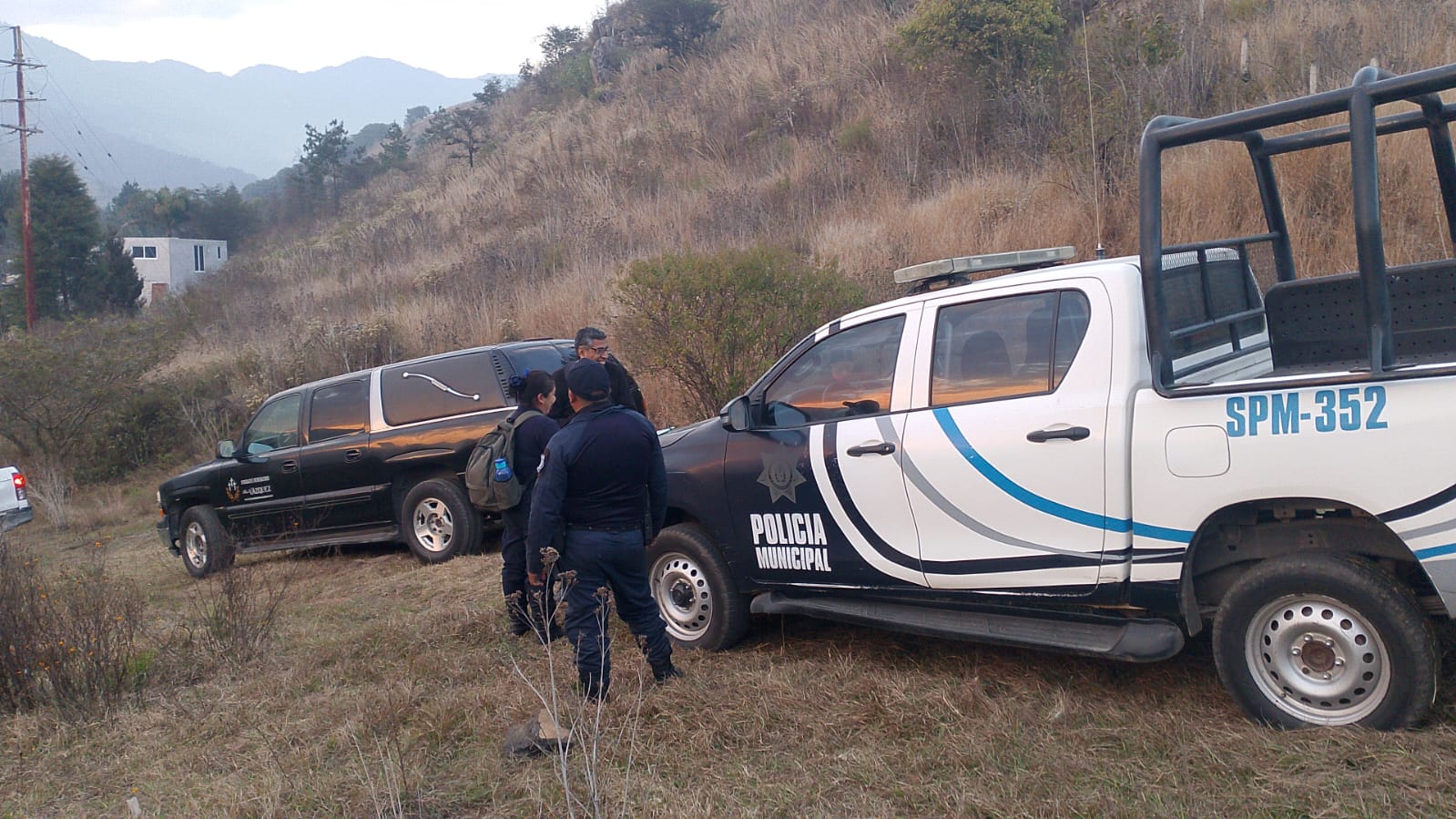 Hallazgo de cuerpo semienterrado moviliza a autoridades en Maltrata
