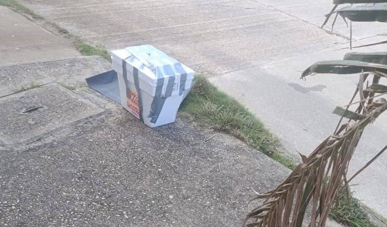 Abandonan hielera con presunta cabeza humana en Villa Allende