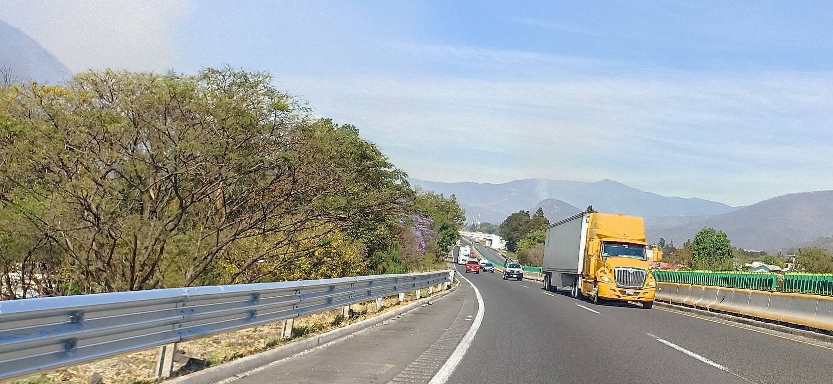 Cae un 46% la venta de camiones pesados en el país: AMDA