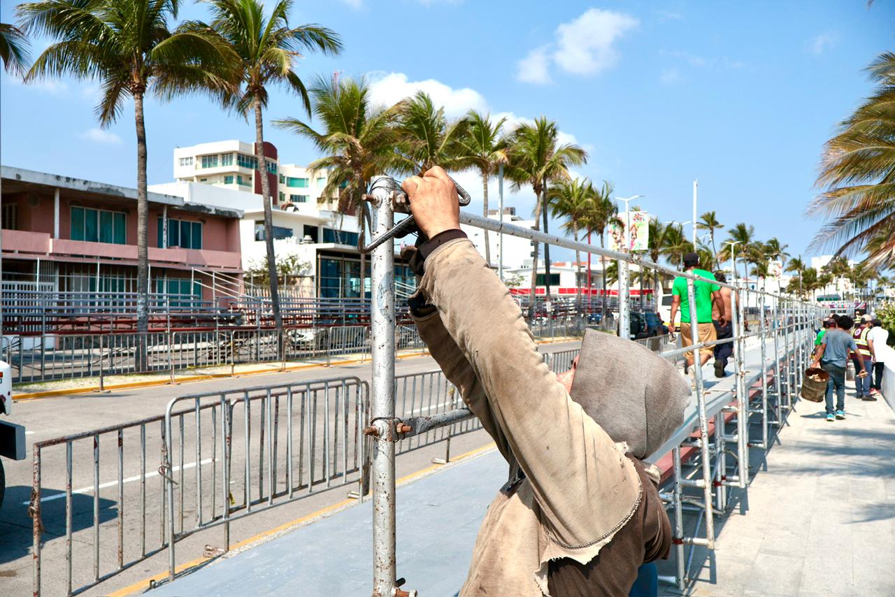 Inicia el retiro de las gradas del carnaval a partir de este jueves: alcaldesa de Veracruz