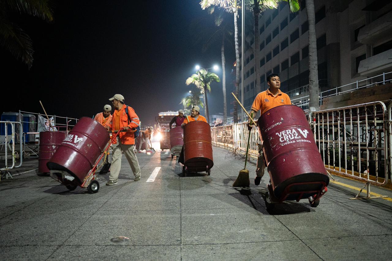 Recolecta Ayuntamiento de Veracruz 273 toneladas de desechos en zona del Carnaval