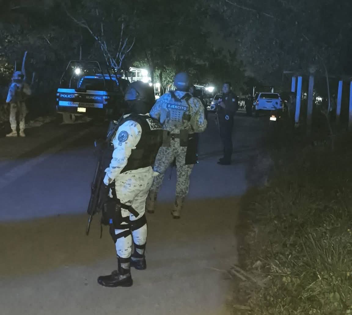 Asesinan a 2 hombres en Cosoleacaque; mujer resulta herida