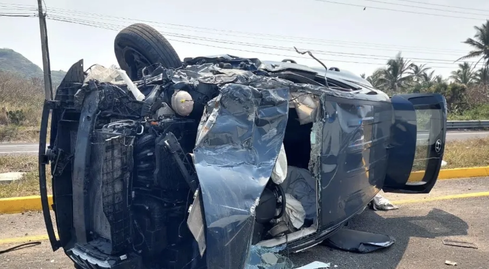 Choque y volcadura en carretera 150 deja un lesionado en Boca del Río