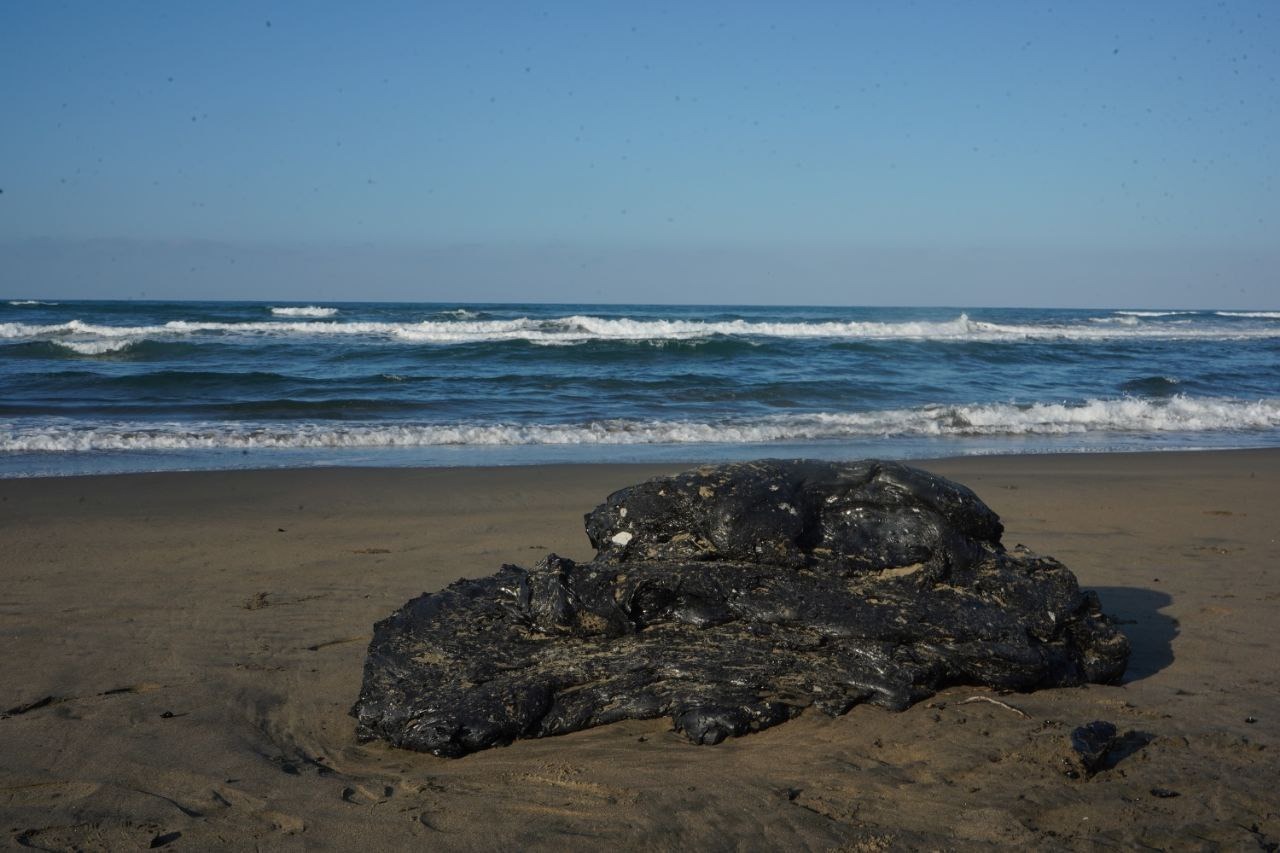40 organizaciones exigen a Pemex y al Gobierno transparentar derrame en el Golfo de México
