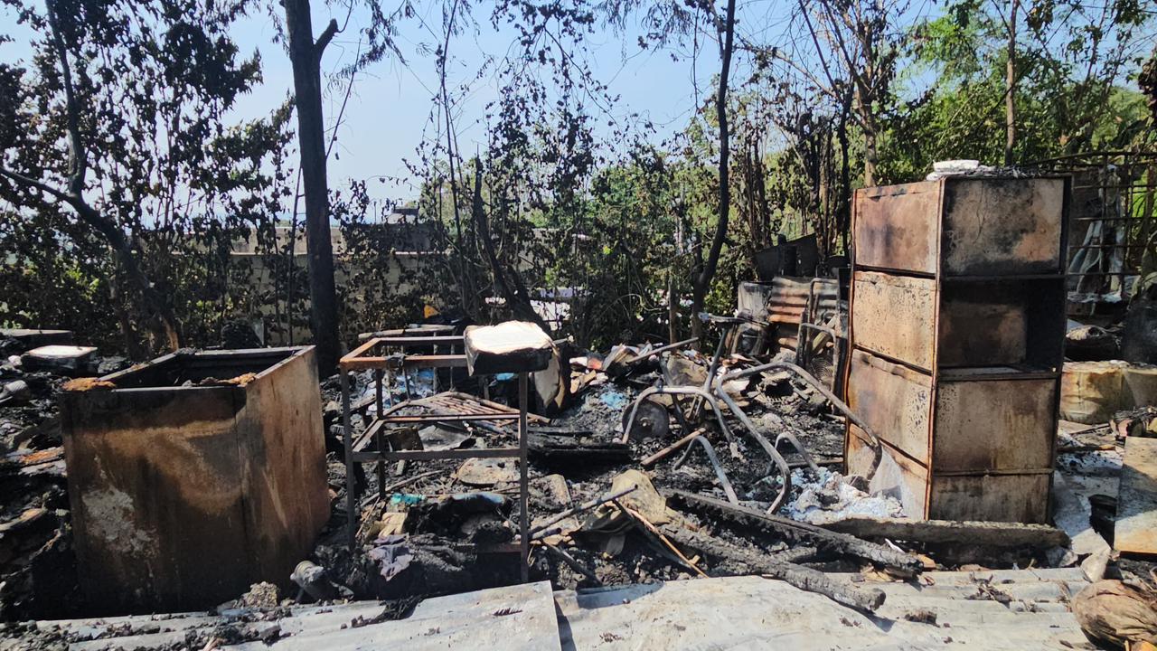 Familias piden apoyo tras incendio que consumió dos viviendas en Poza Rica