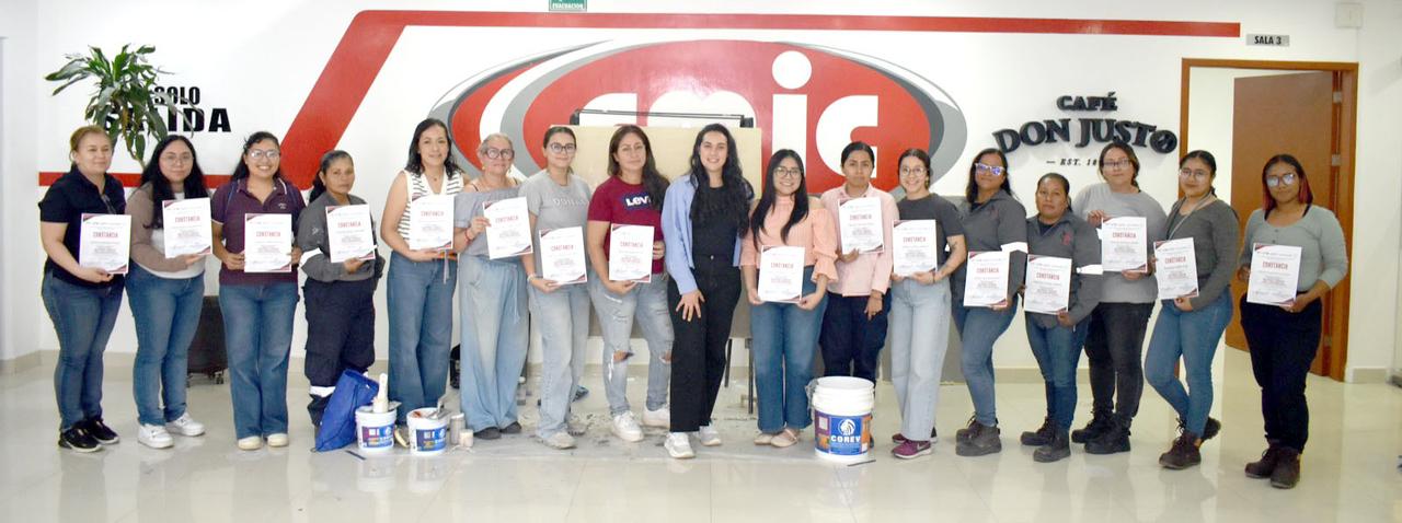 Impulsan la CMIC Veracruz y USG Latam capacitación de mujeres en la industria de la construcción