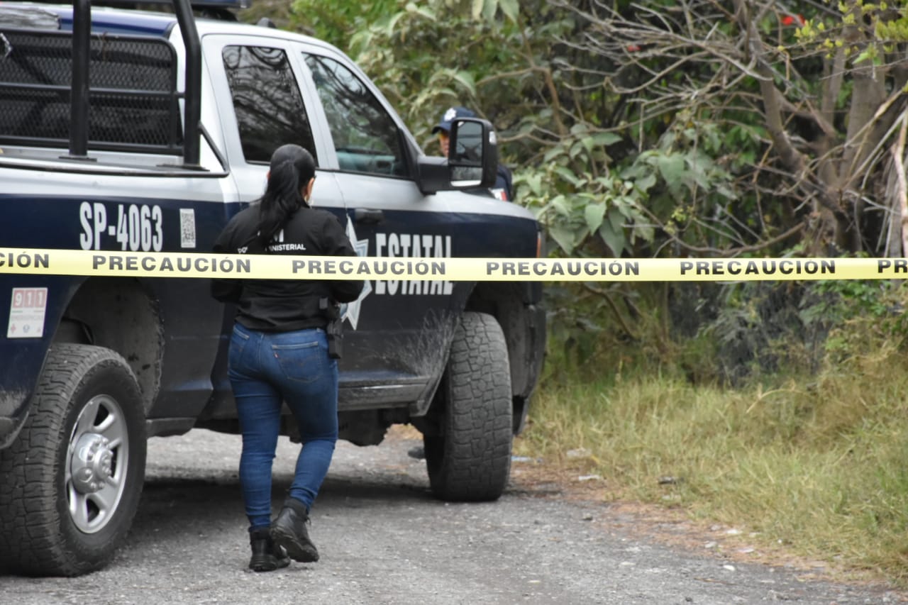 Matan a balazos a hombre en camino en Nogales