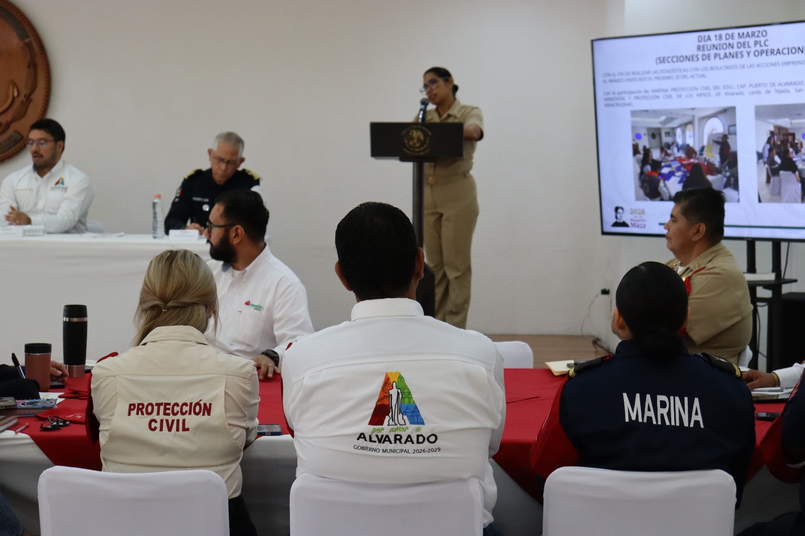 Retiran casi 2 toneladas de hidrocarburo en playas de Veracruz