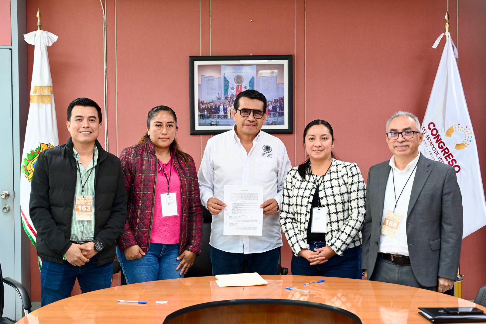 Yecuatla firma acuerdos tras mediación del Congreso por conflicto interno