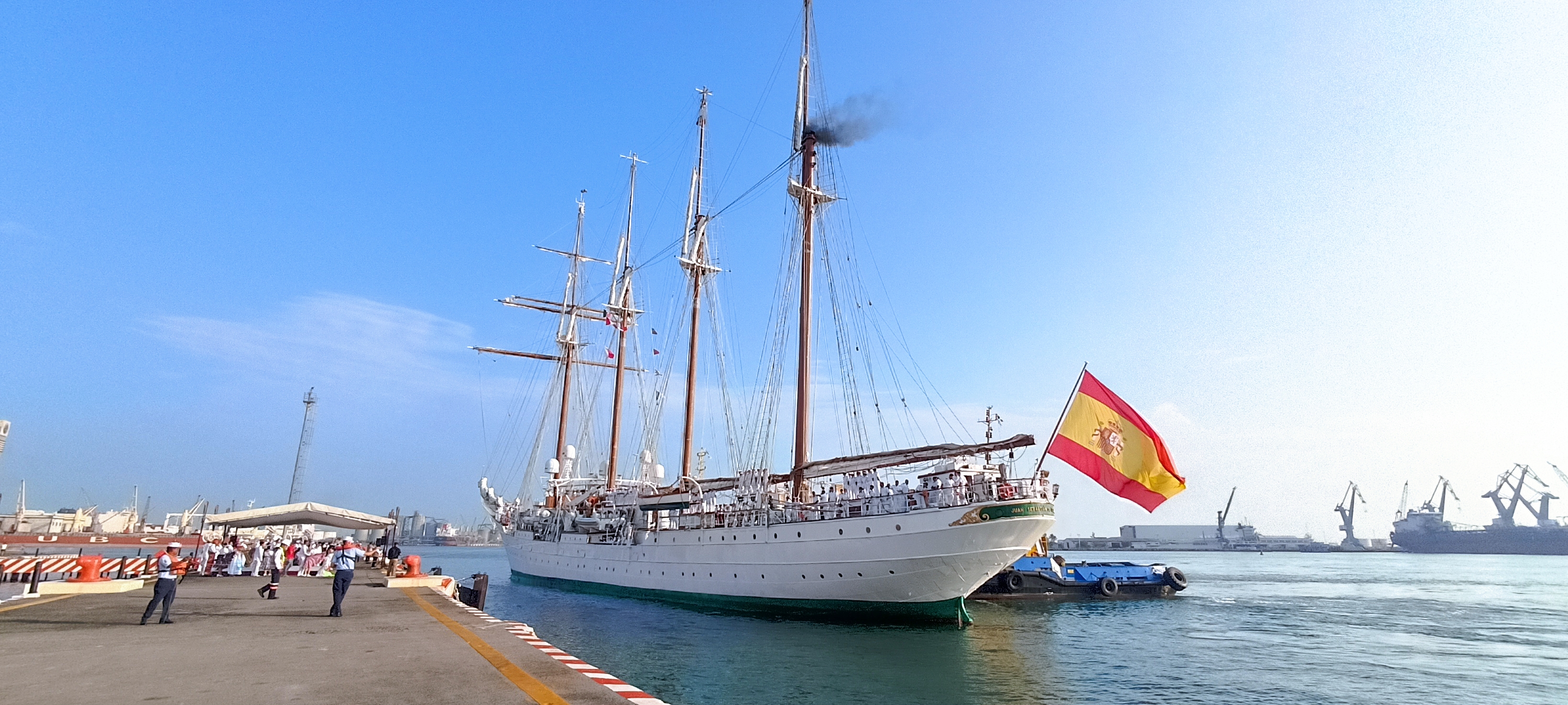 Atraca el buque escuela Juan Sebastián de Elcano en el puerto de Veracruz