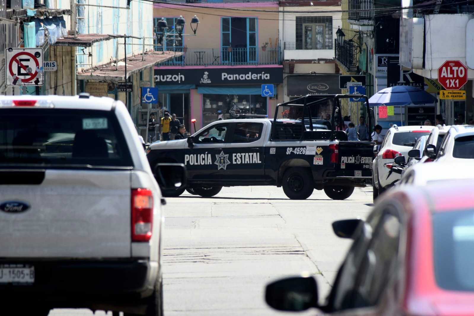 Fiscalía cierra centro de Xalapa para hacer cateo en locales