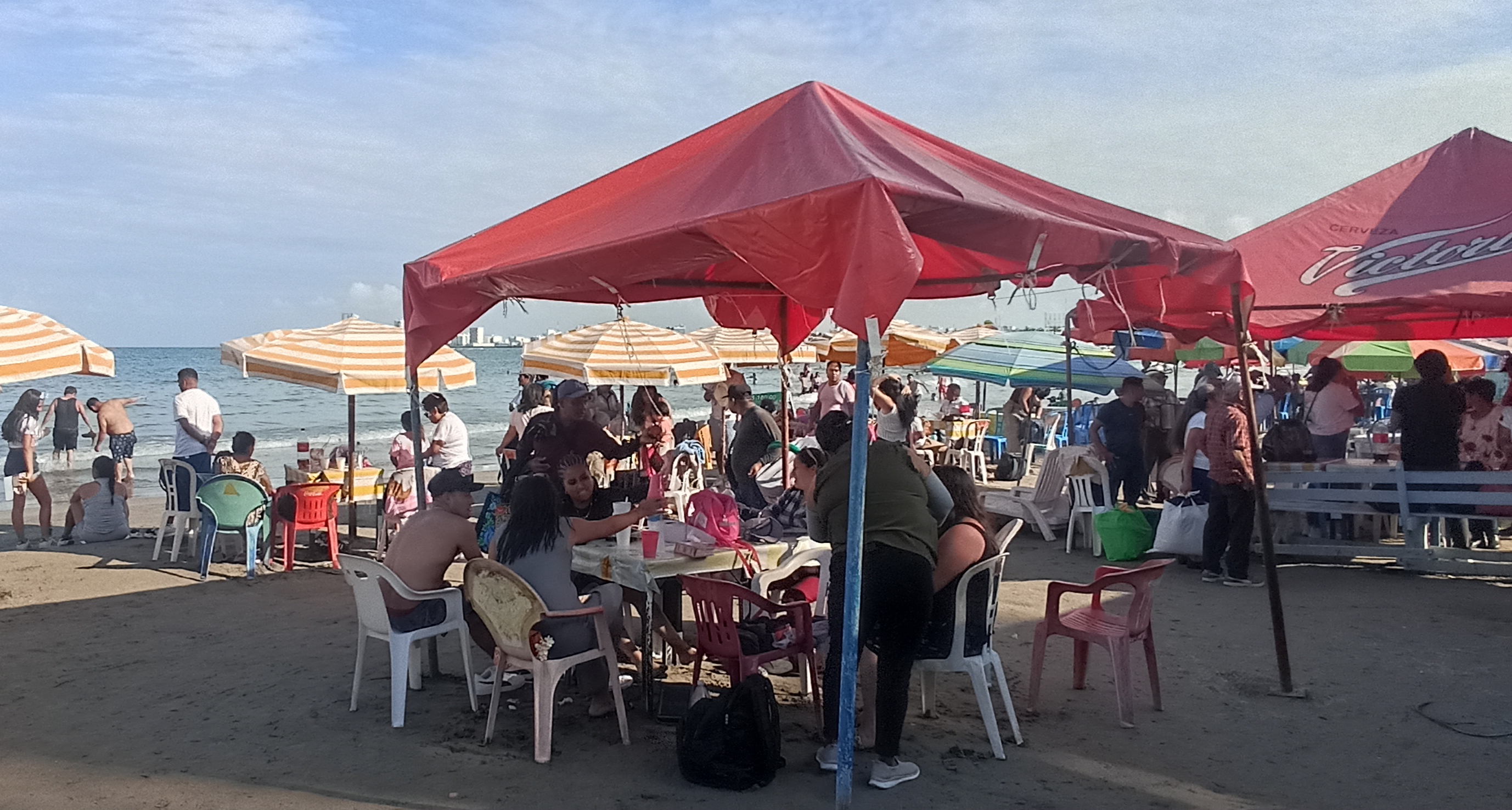 Repuntan más del 30% las ventas en las palapas de Villa del Mar en estas vacaciones
