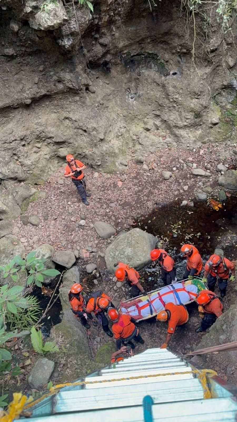 Muere hombre tras caer a barranco en Tlaltetela