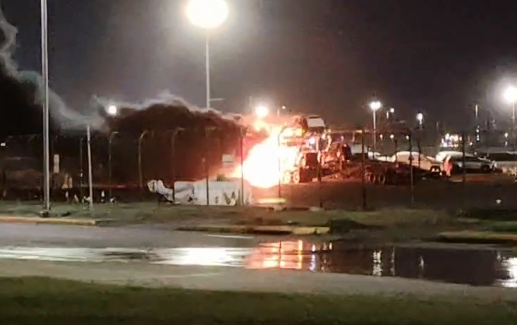Se incendia tráiler nodriza en puerto de Veracruz