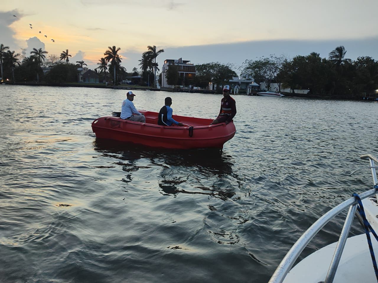 Reanudan búsqueda de persona desaparecida en río Jamapa