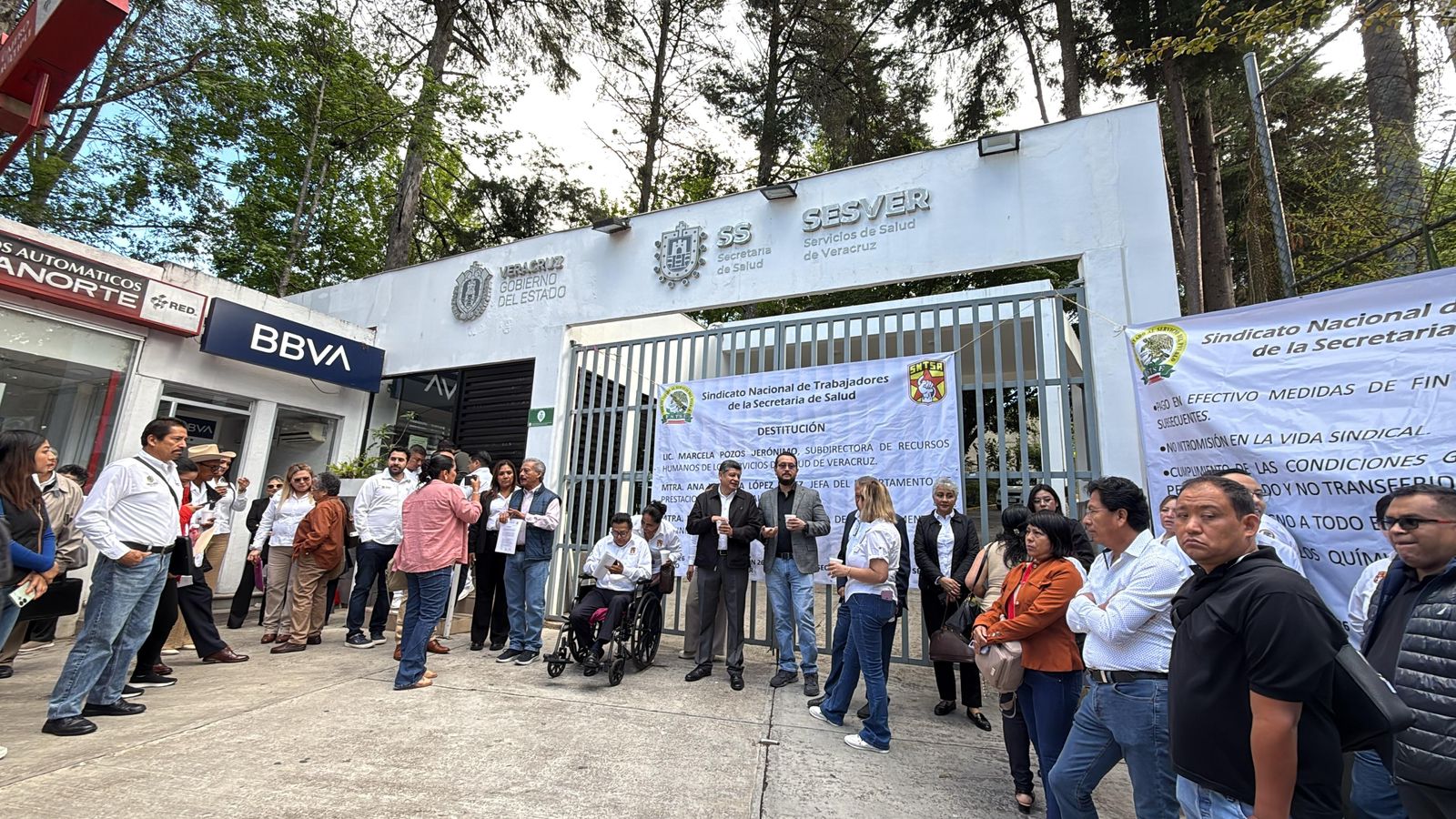 Protestas de Salud en Veracruz: exigen 24 demandas y renuncia de funcionarios