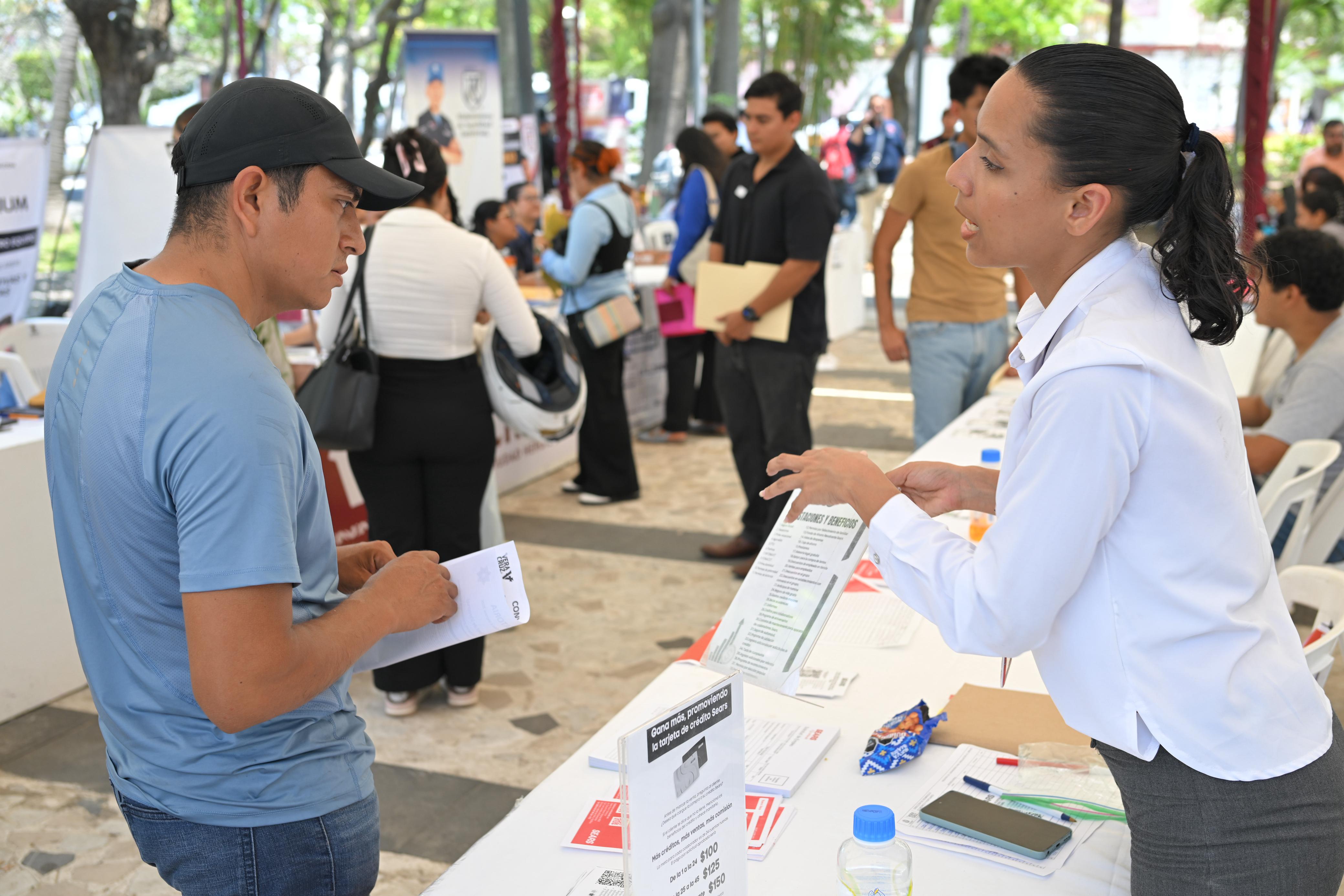 Ofertan 800 vacantes en la Feria Municipal del Empleo en Veracruz puerto