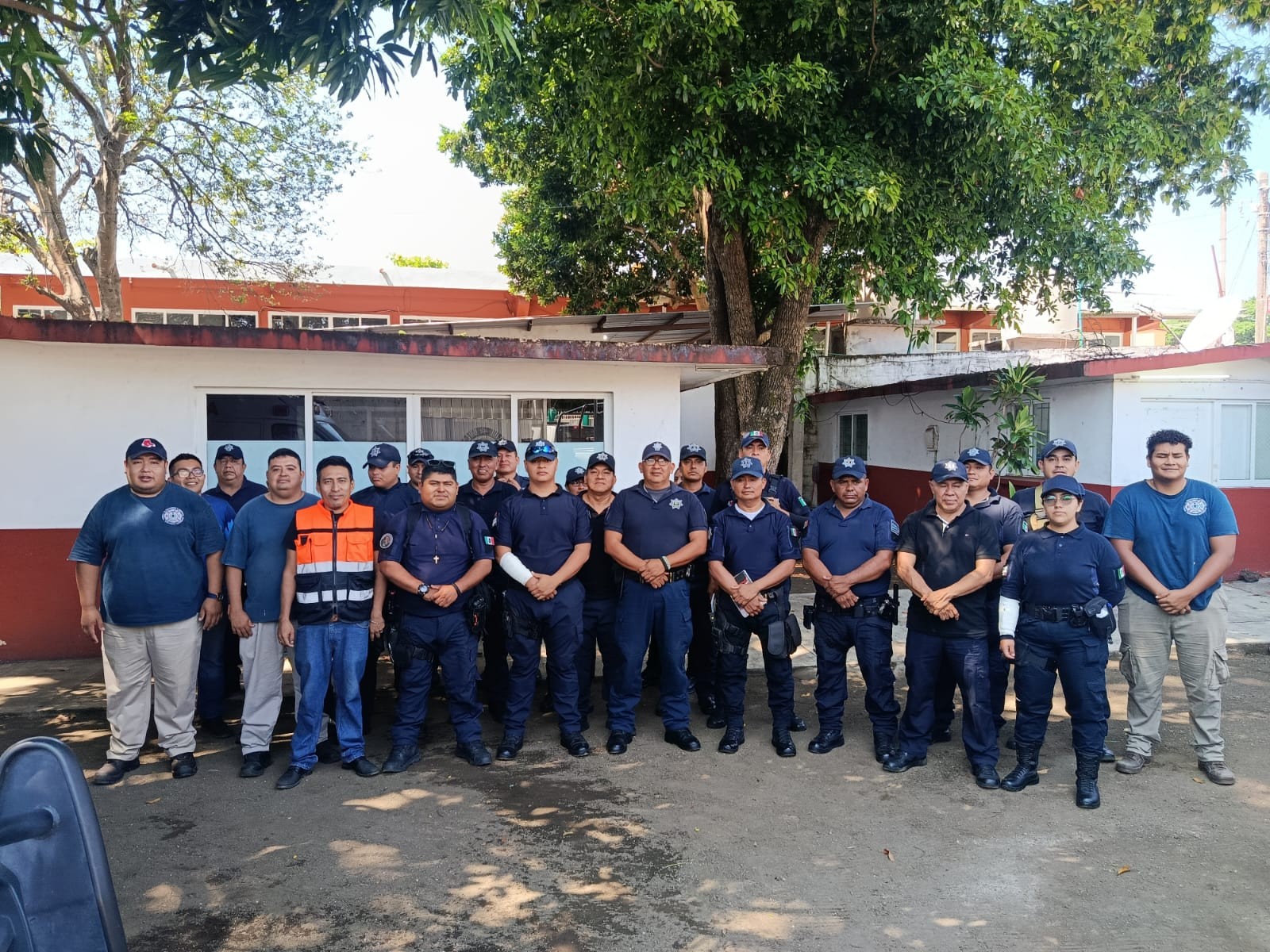 Curso de primeros auxilios capacita a personal en Catemaco