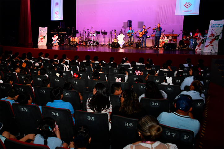 Región Veracruz festejó a la niñez con canciones de “Cri-Cri”