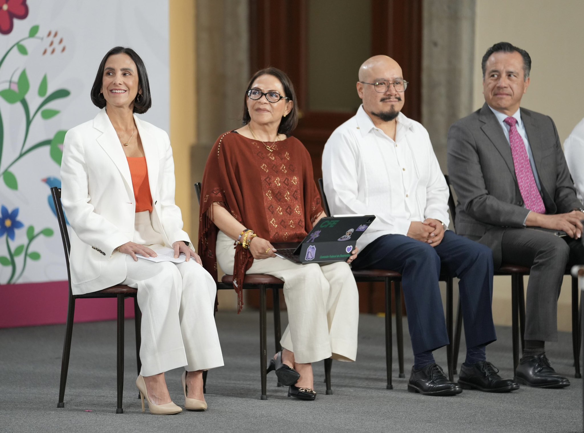 Sheinbaum: Gracias Cuitláhuac por el trabajo que haces al frente de Cenagas