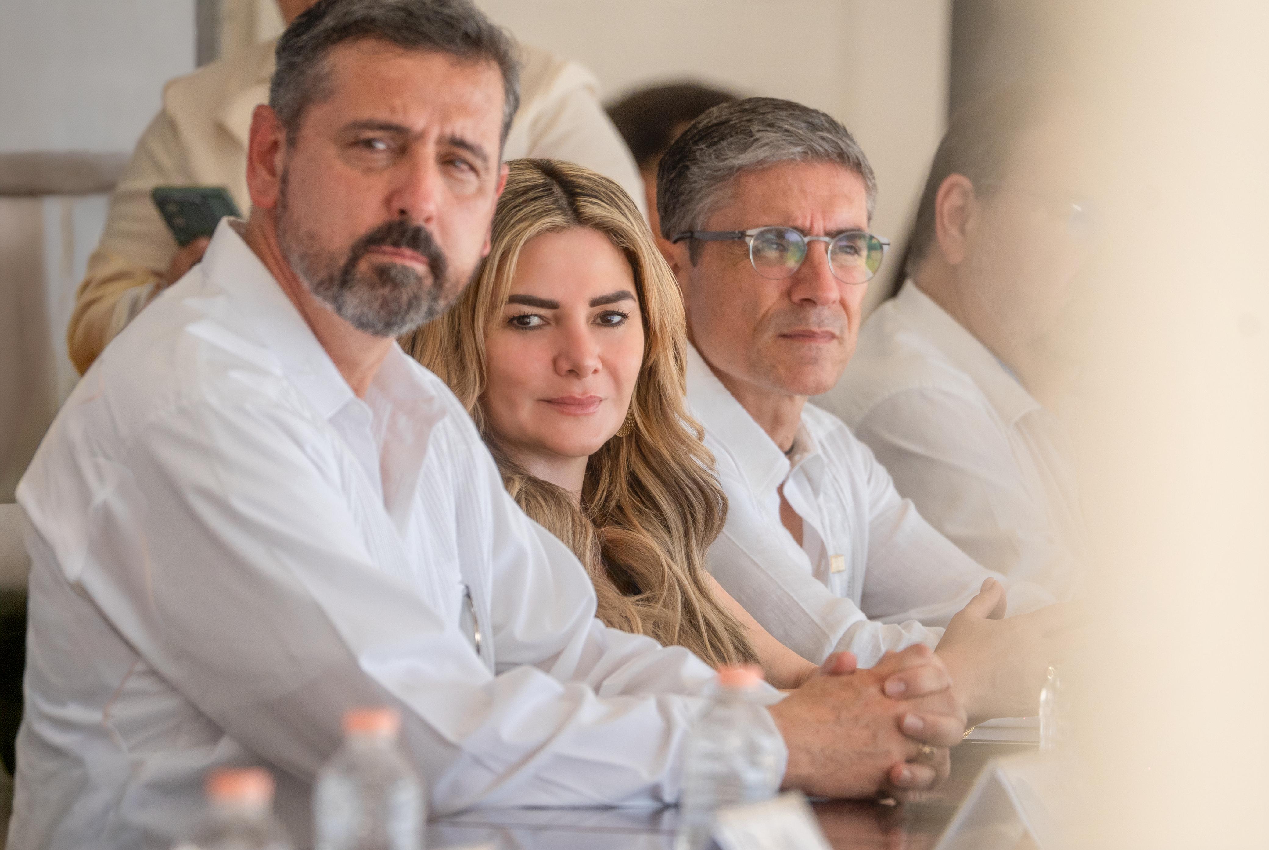 Reconoce la alcaldesa Maryjose Gamboa el legado de excelencia de la Escuela Náutica Mercante