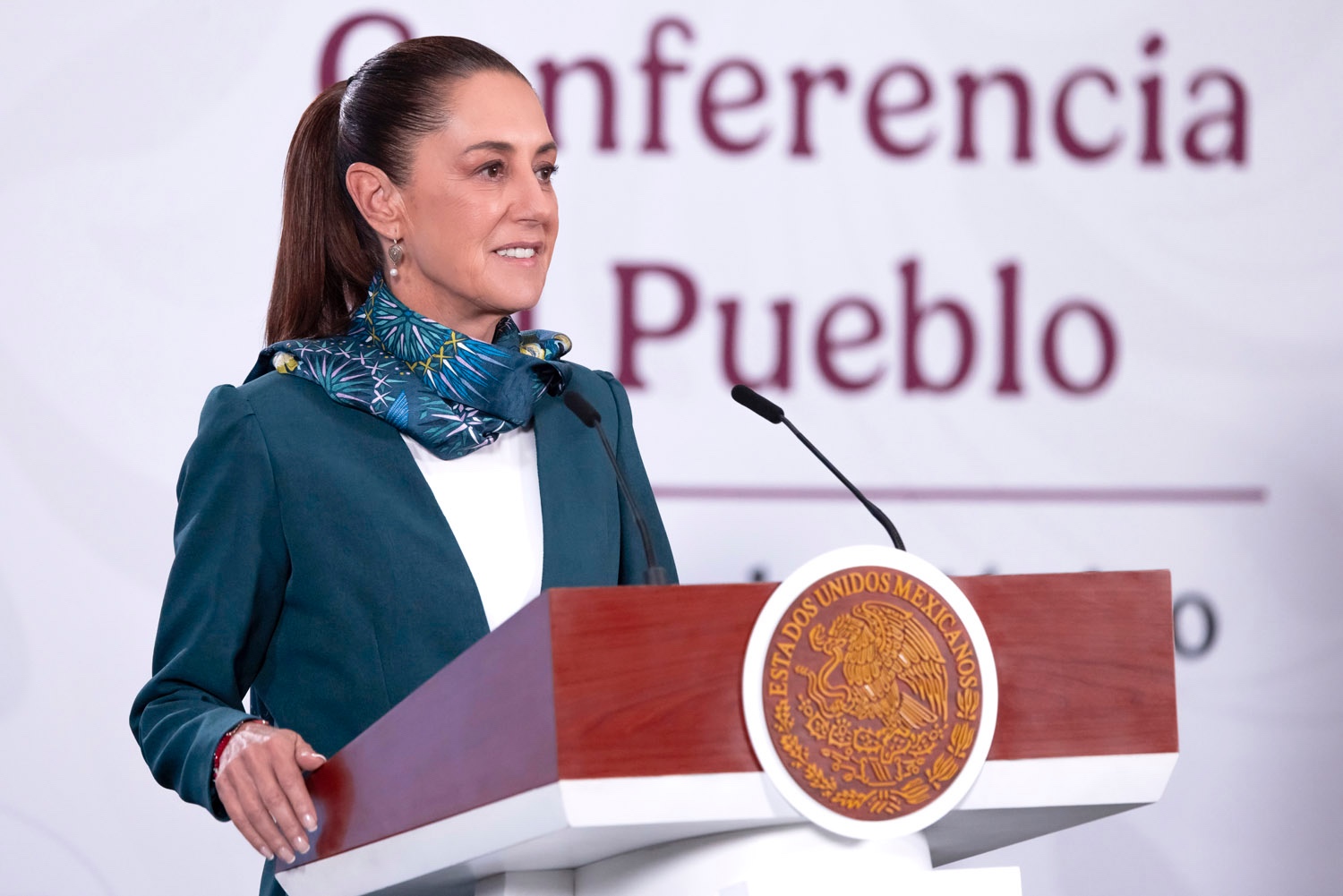 Sheinbaum anuncia reconstrucción de viviendas en Veracruz