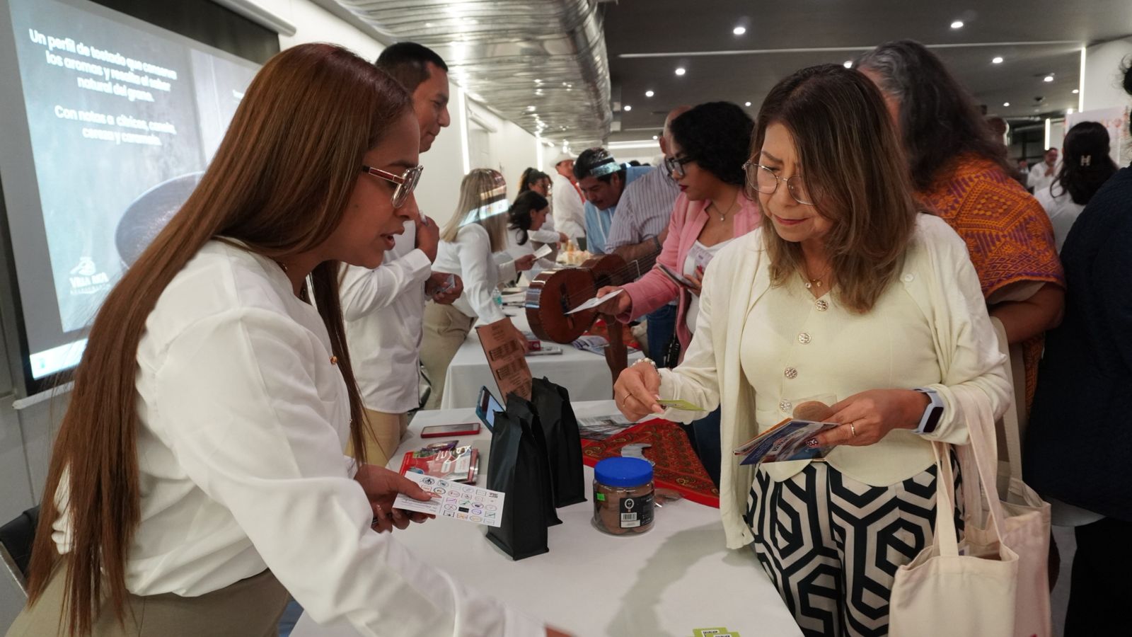 Presentan los atractivos de la Región Primeros Pasos de Cortés ante agentes de ventas turísticos de la CDMX
