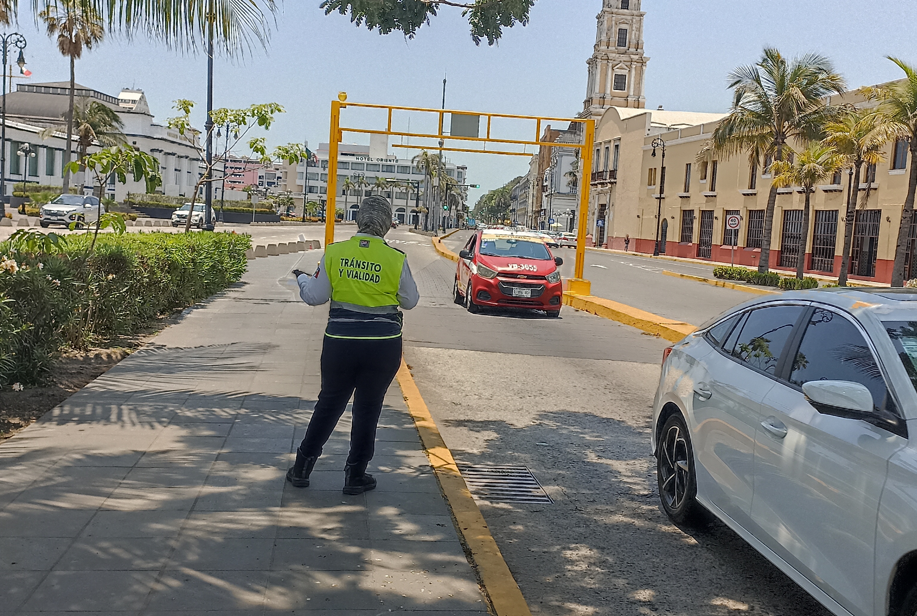 Reiteran prohibición para circulación de autobuses sobre el puente Morelos de Veracruz