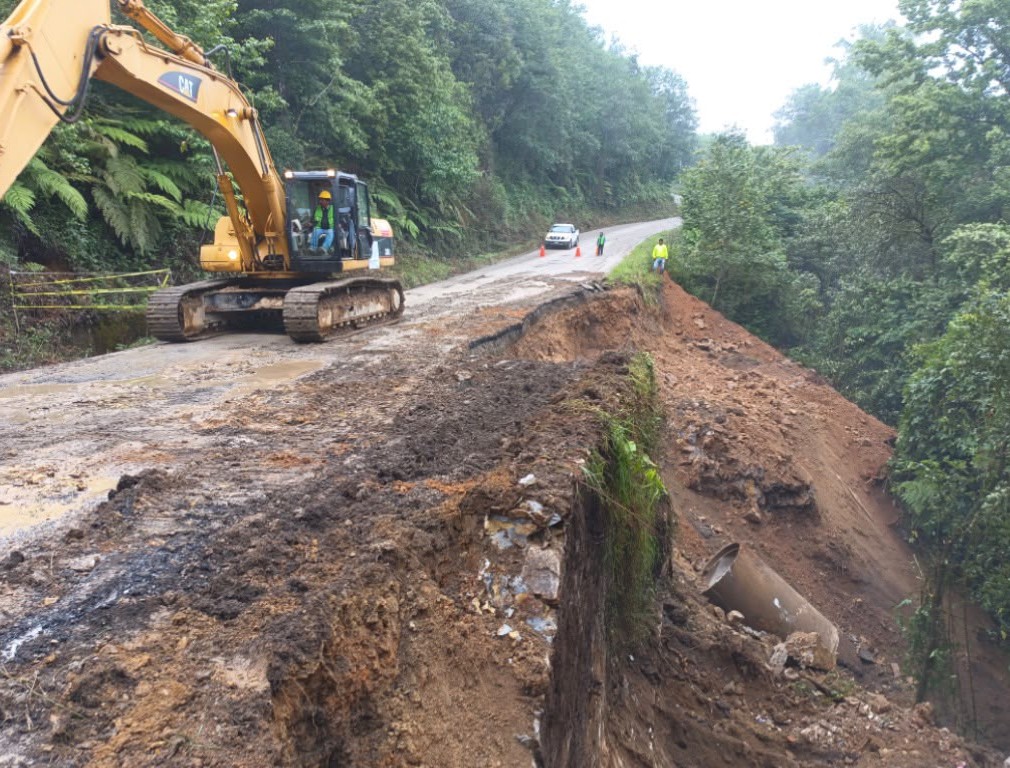 SICT destina 104 mdp a rehabilitación de caminos en la sierra norte de Veracruz