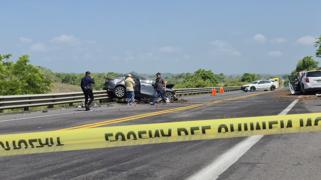Choque frontal en autopista Totomoxtle-Tihuatlán deja cinco muertos