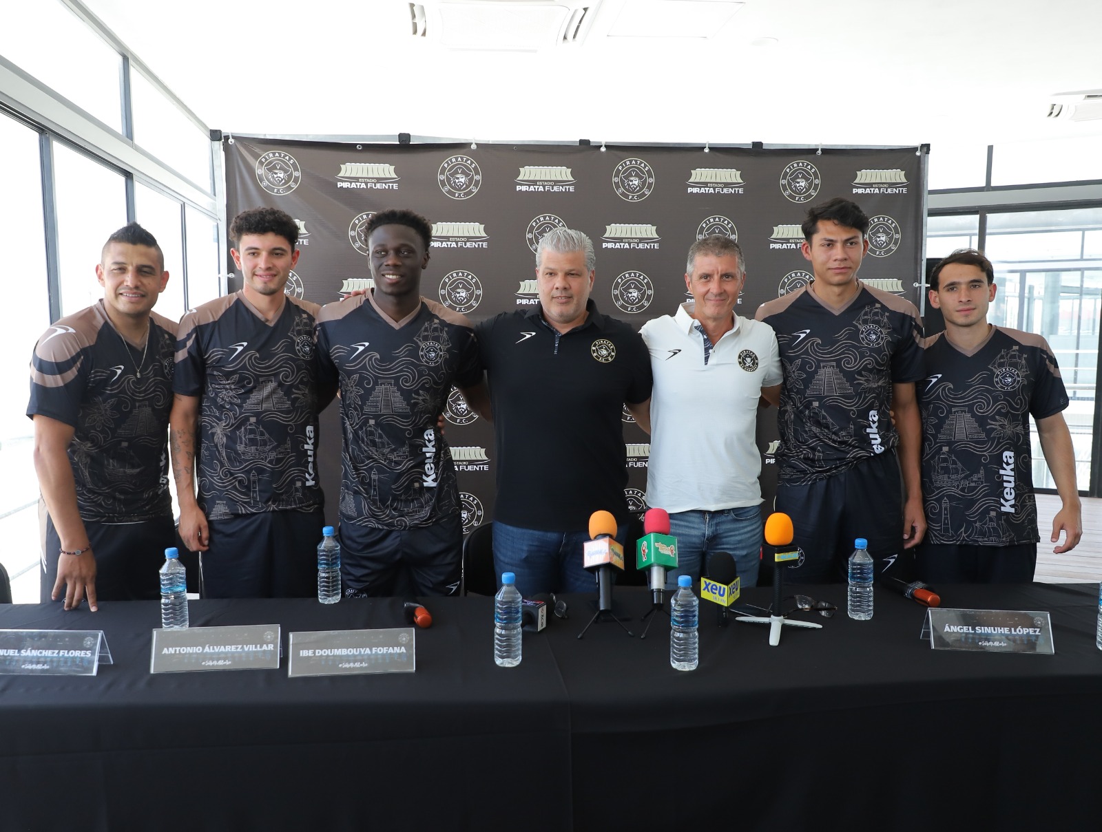 Piratas FC presenta a sus primeros refuerzos y anuncia equipo filial de Tercera División en Minatitlán