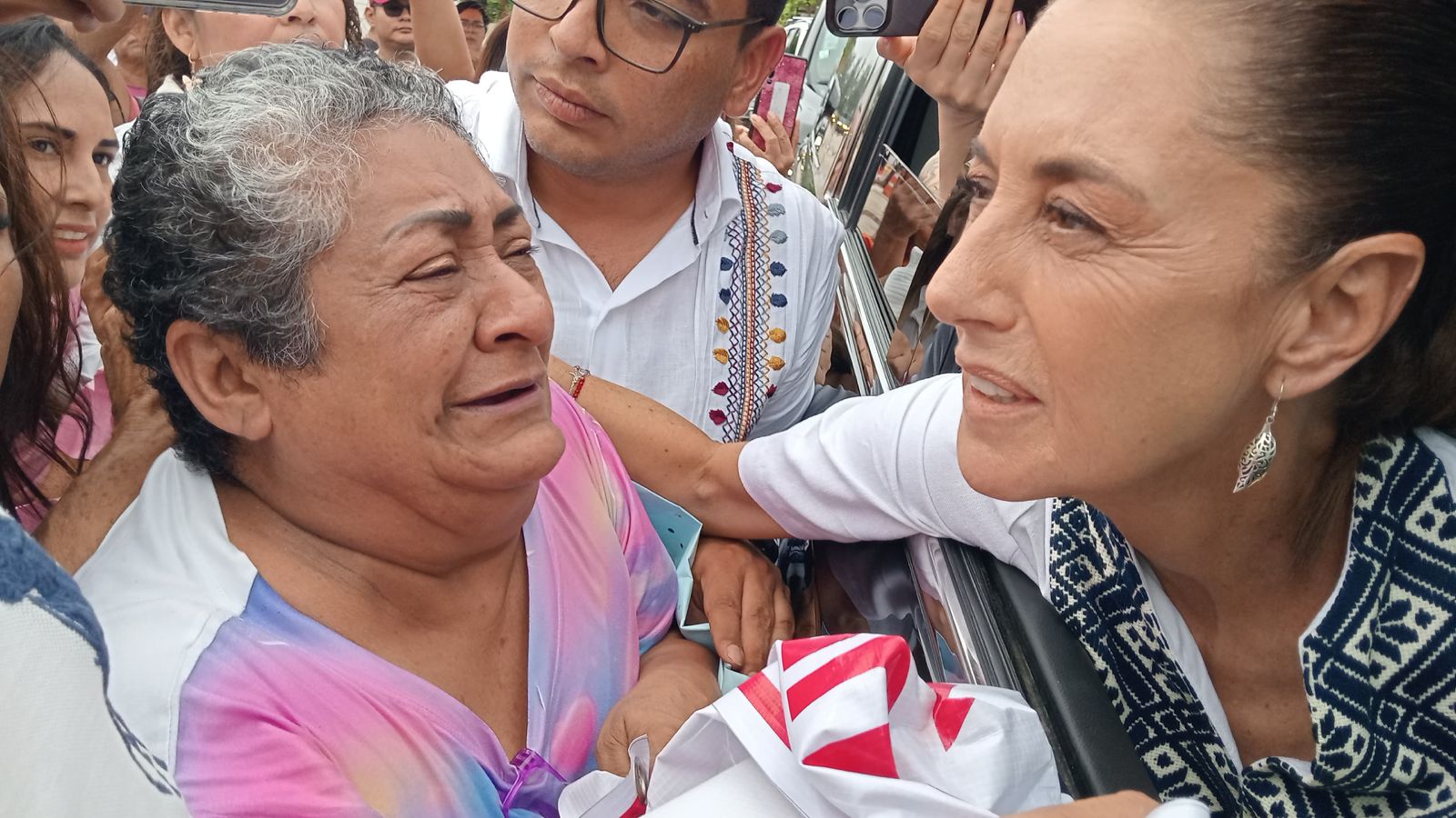 “No dejen de buscar a mi hija”; madre de Roxana pide ayuda a Sheinbaum