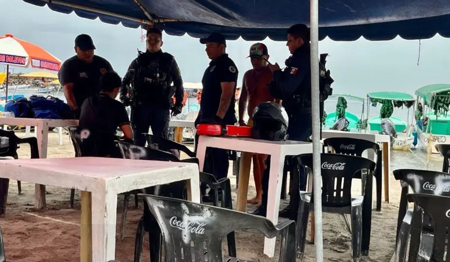 Rescatan en playa Martí de Veracruz a joven arrastrado por el mar
