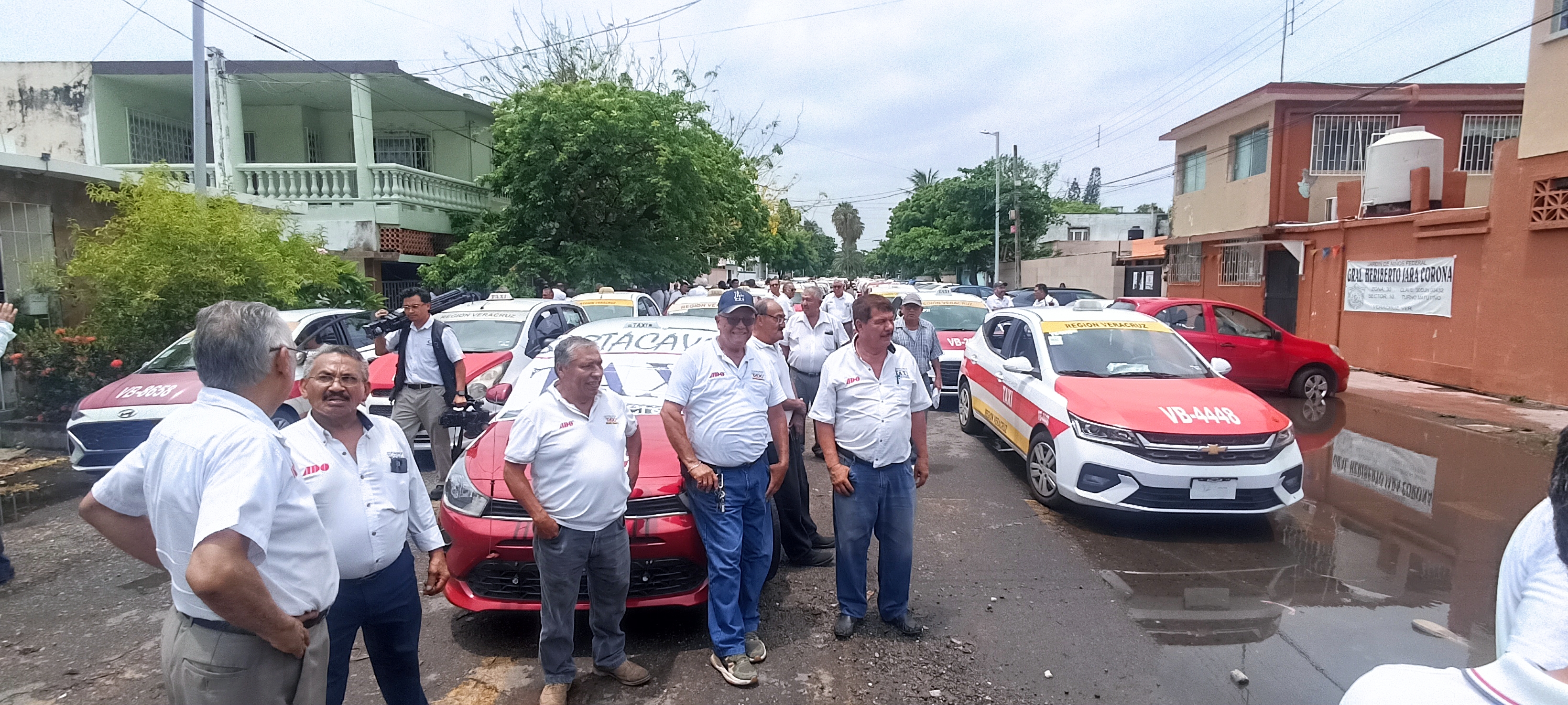 Sertacaver propone crear un fideicomiso estatal para renovar los taxis obsoletos