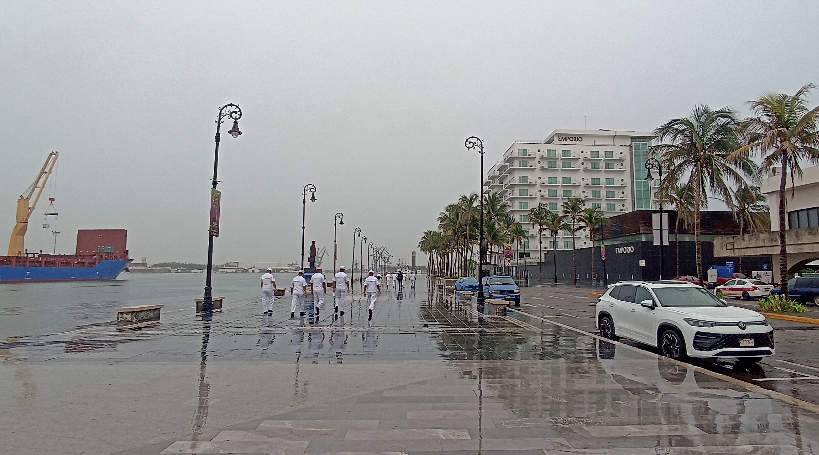 Exhortan autoridades municipales de Veracruz a extremar precauciones ante temporal lluvioso
