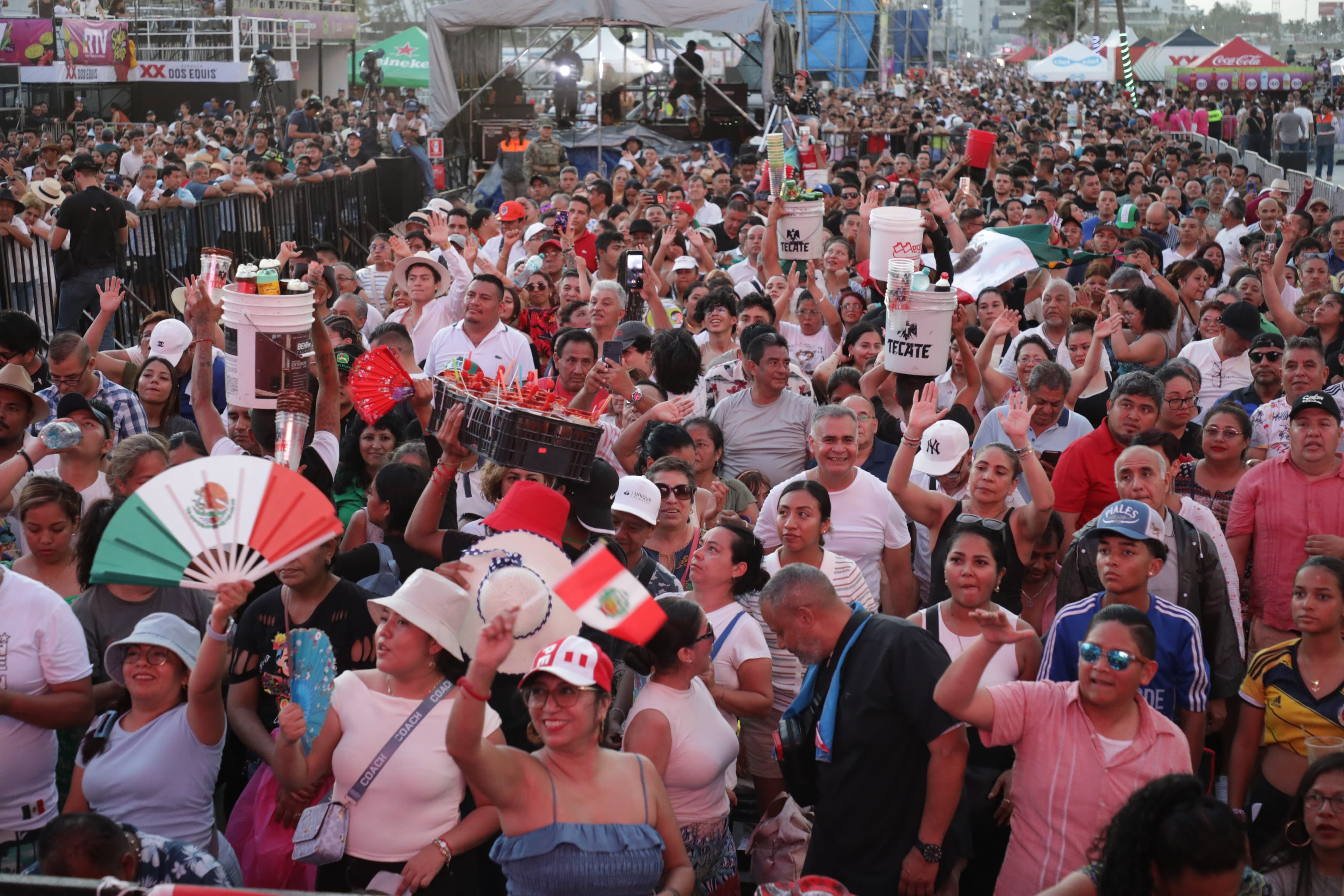Llegan extranjeros y del interior de México al Salsa Fest 2026