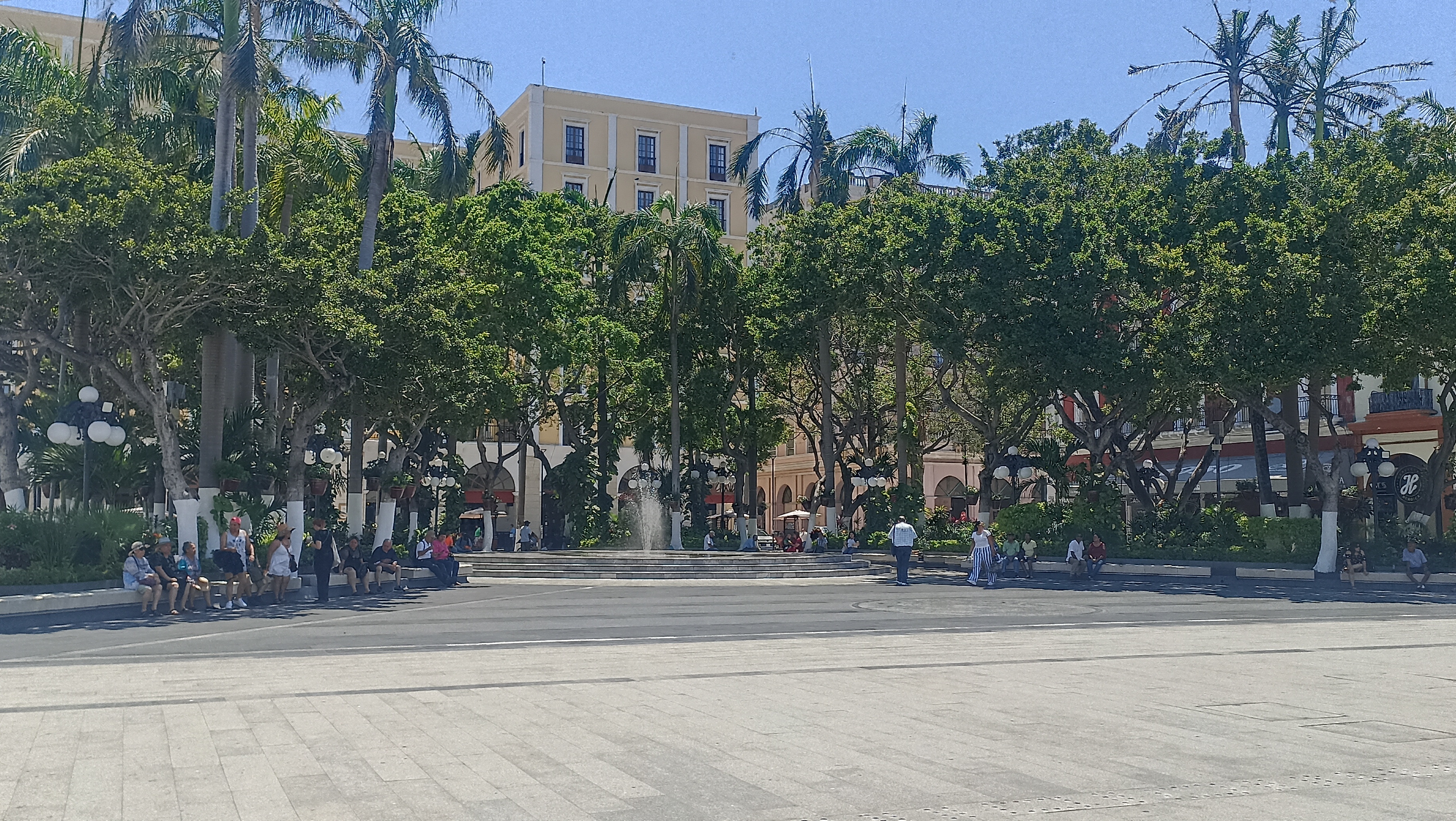 Viene el embajador de Líbano en México en visita oficial al estado de Veracruz