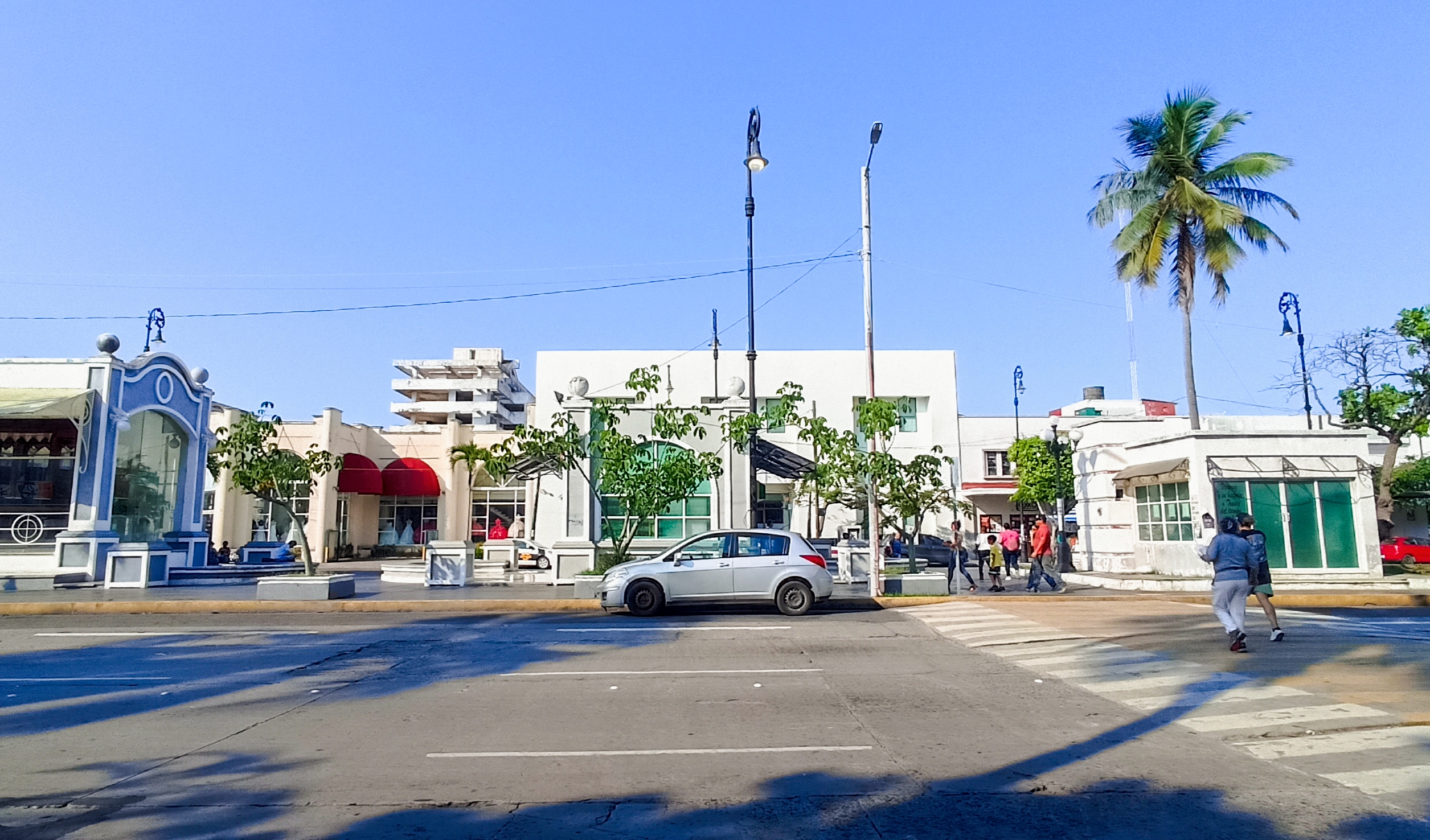 Temperaturas y sensaciones térmicas máximas se registran en Tuxpan, Veracruz y Minatitlán este miércoles