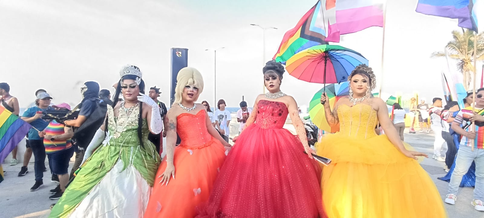 Inclusión laboral y creación de fiscalía, demandas de la comunidad LGBTQ+ en marcha del Orgullo
