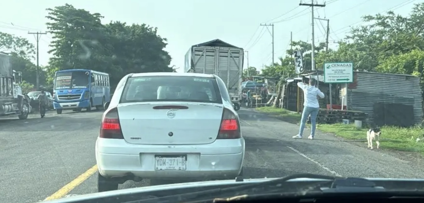 Bloquean Alvarado-Paso del Toro por falta de energía