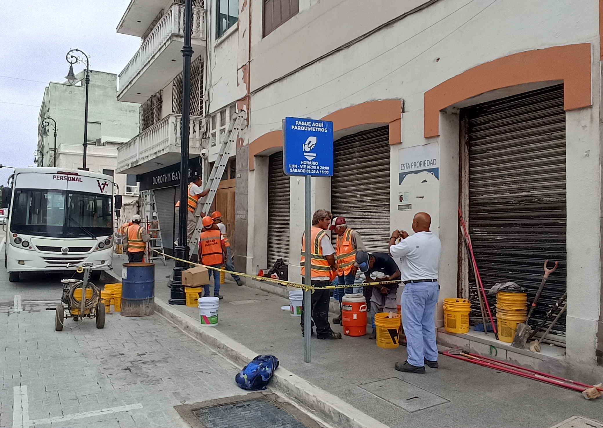 Inician reparación de edificios de la avenida Independencia de la ciudad de Veracruz