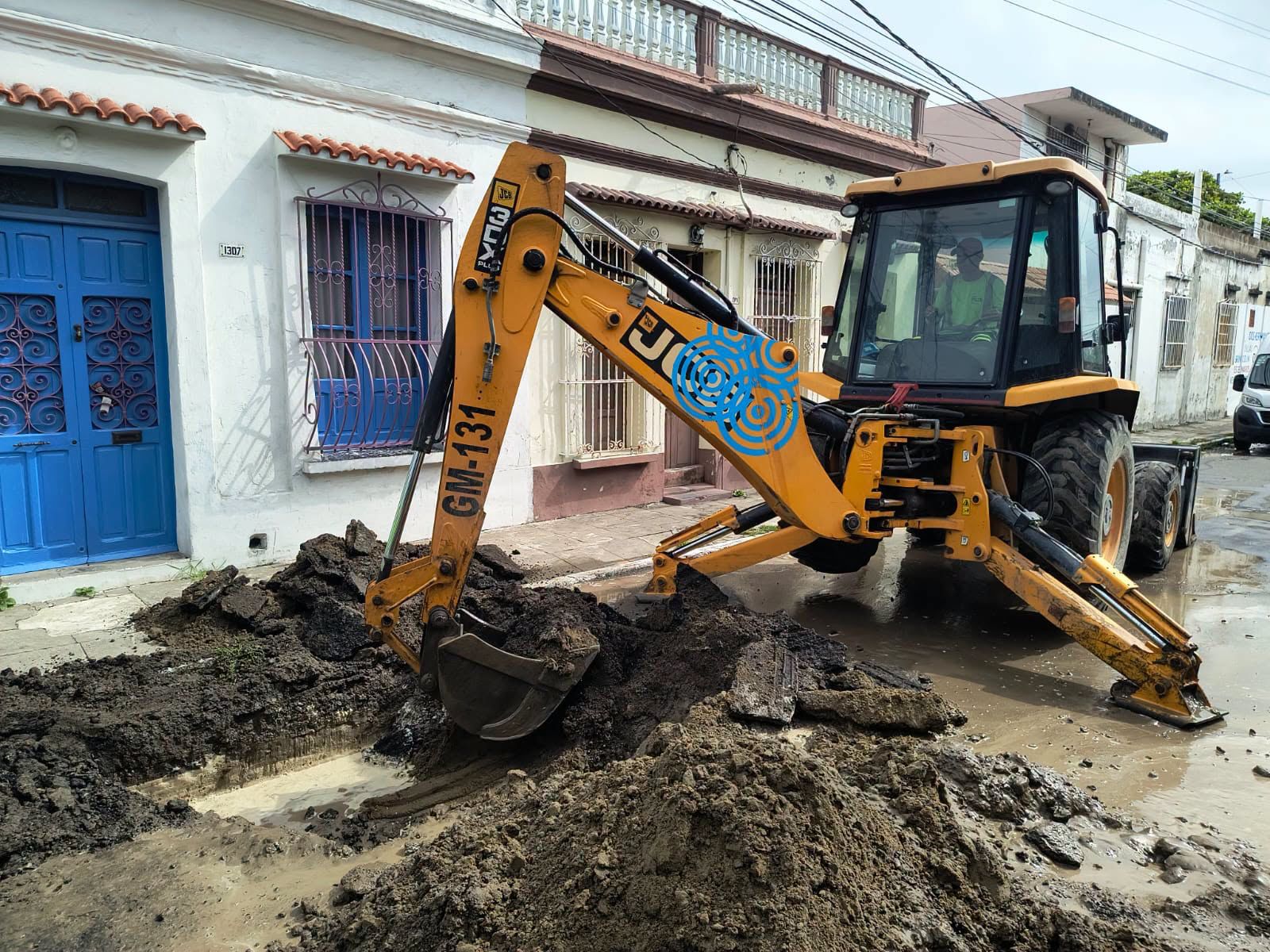 Grupo MAS repara línea de agua de 12 pulgadas en Veracruz