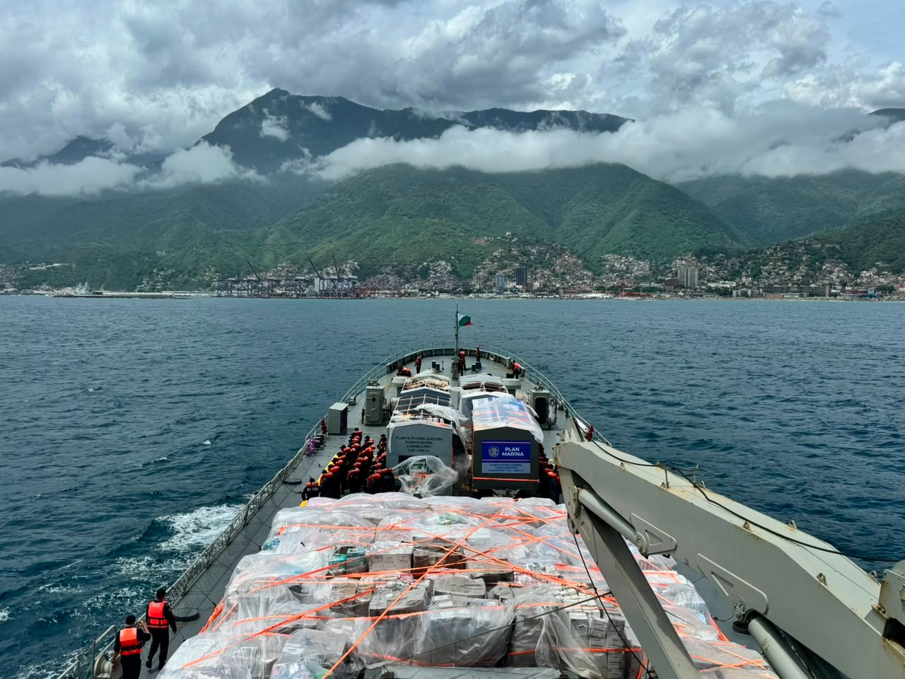 Llega a Venezuela la ayuda humanitaria trasladada desde Veracruz para damnificados de terremotos