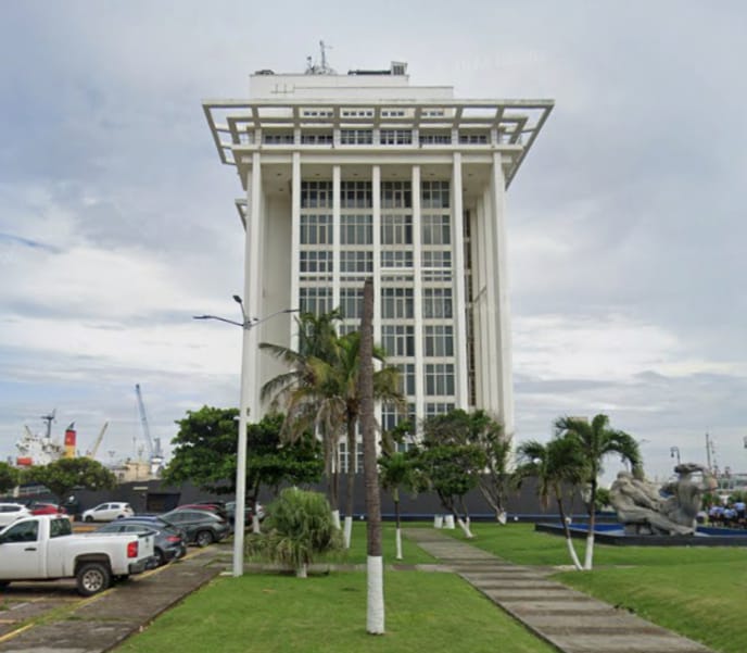Gobierno de Veracruz pedirá la Torre de Pemex para rehabilitarla y darle nuevo uso
