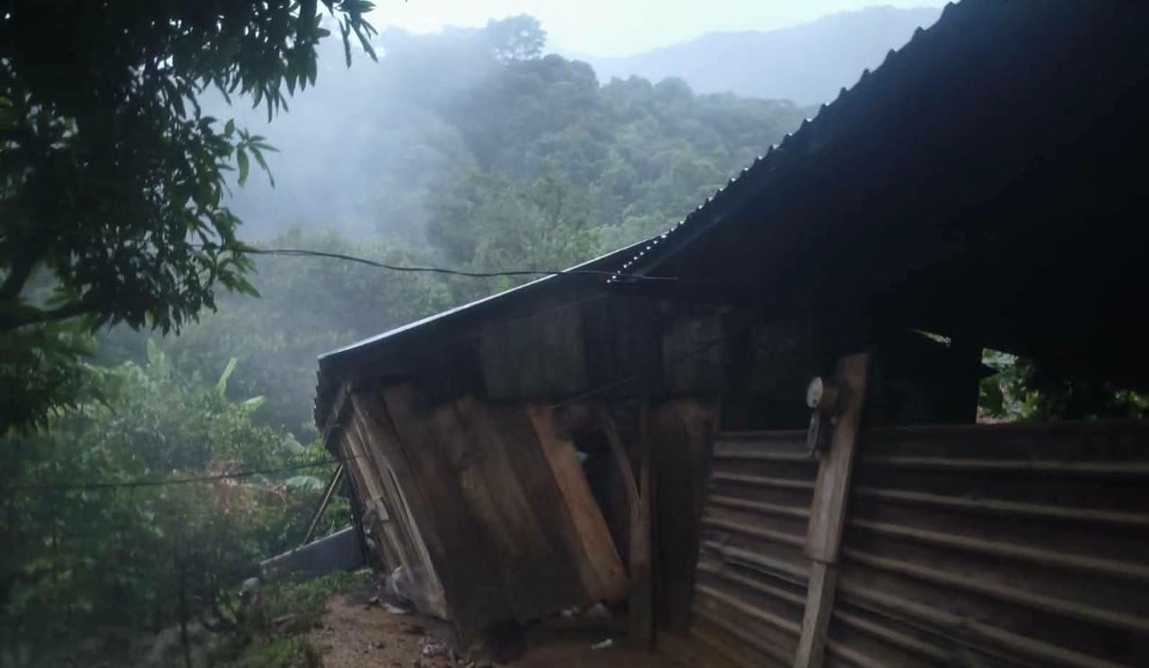 SNTE pide a maestros no arriesgarse por lluvias en Veracruz