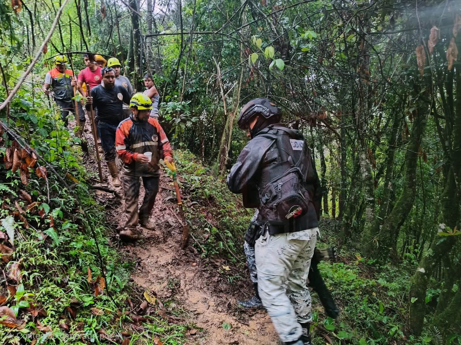 Joven muere sepultada por derrumbe en Los Reyes, Veracruz