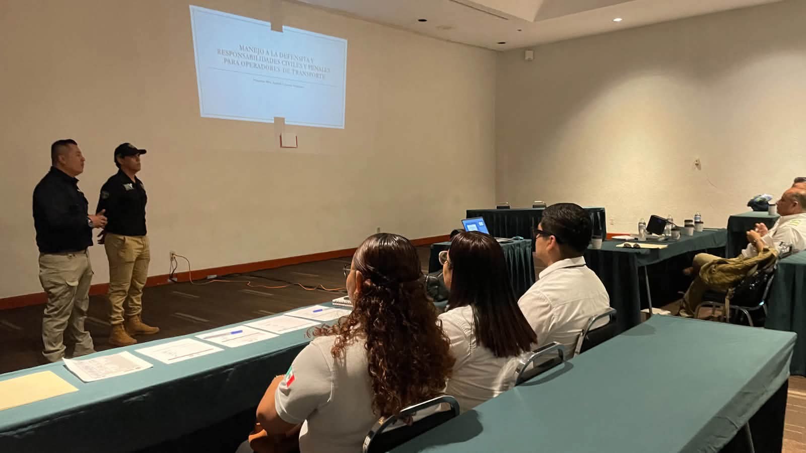 Capacitan a conductores del servicio de transporte Ulúa