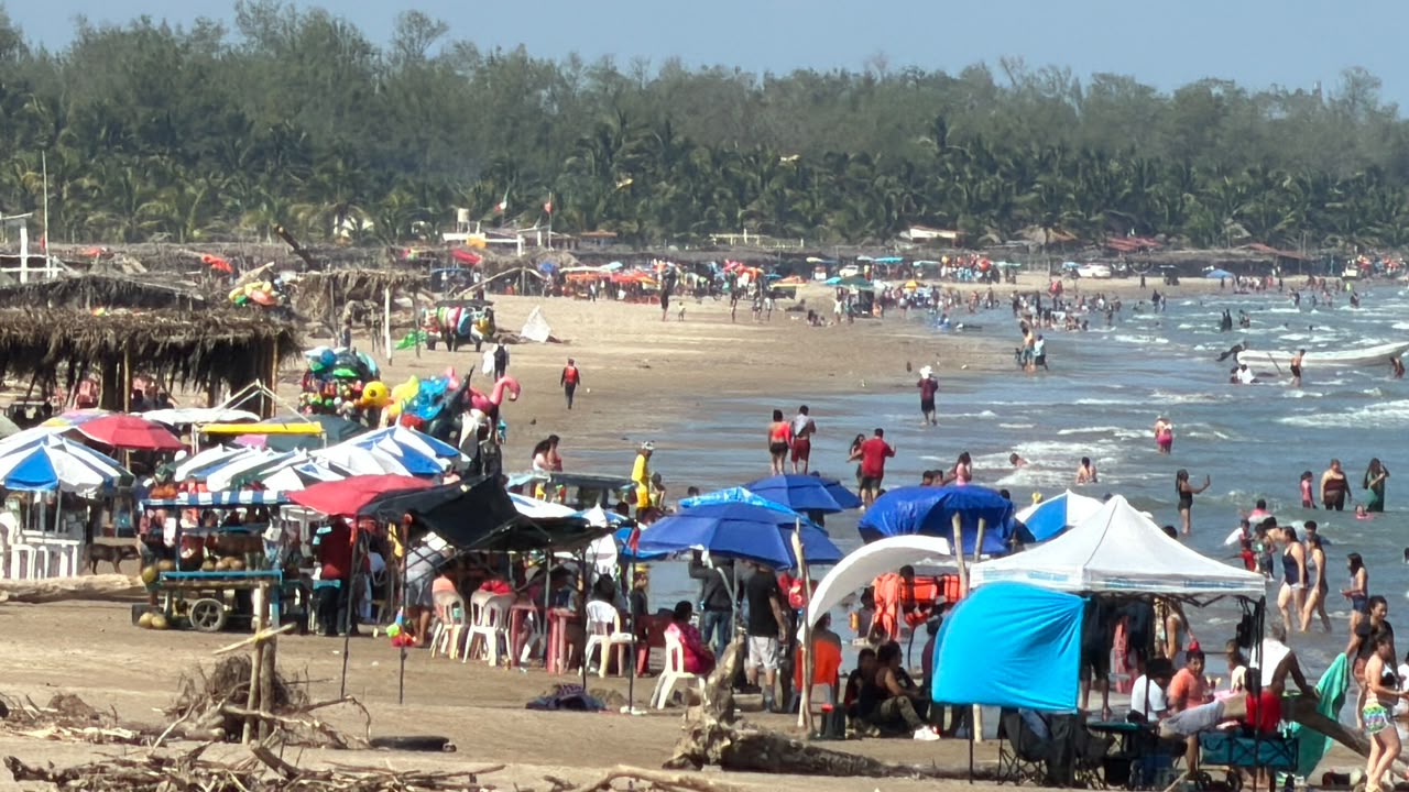 Aumenta el arribo de turismo a playas de Cazones y Tuxpan