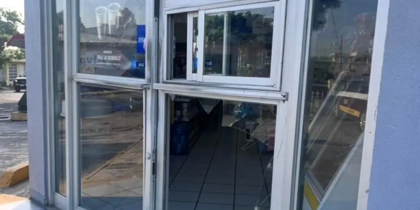Automovilistas frustran asalto a tienda en Las Brisas, Veracruz