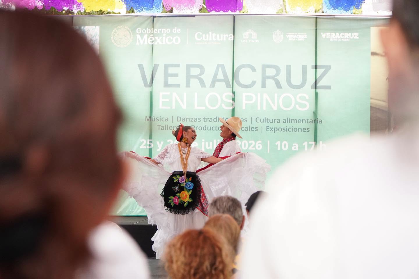San Andrés Tuxtla lleva su cultura y el Festival del Globo a Los Pinos